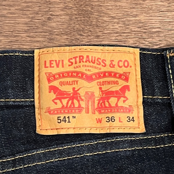 Levi's 541 Athletic Taper Dark Blue Denim Jeans - W36 L34 - Picture 6 of 7